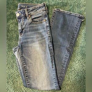 American Eagle Skinny kick jeans